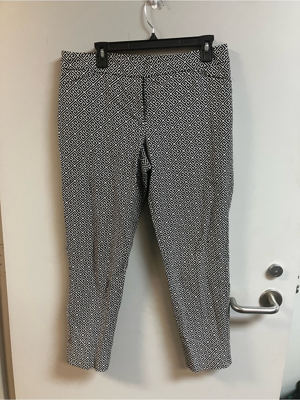 White House Black Market Black and White Geometric Ankle Pants